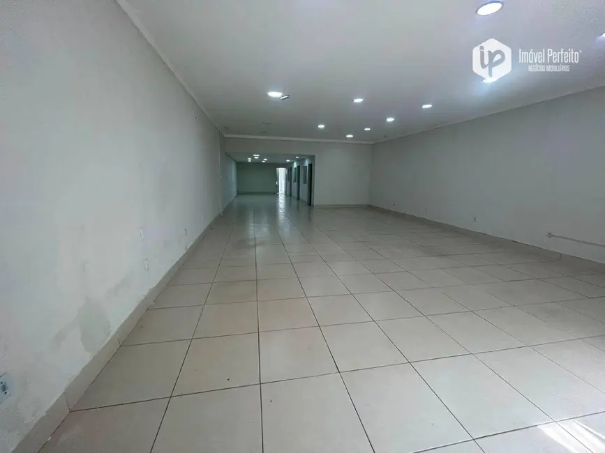 Loja à venda e para alugar, 700m2 em Centro de Vila Velha, Vila Velha - ES - imagem 2 Foto 2 de Loja à venda e para alugar, 700m2 em Centro de Vila Velha, Vila Velha - ES