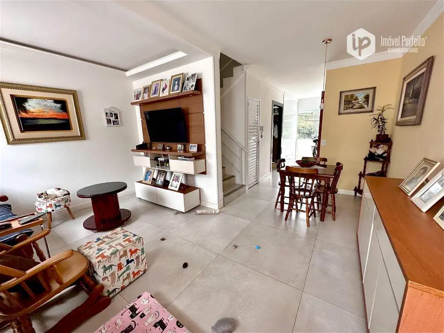 Foto 2 de Casa com 3 quartos à venda, 150m2 em Ataíde, Vila Velha - ES