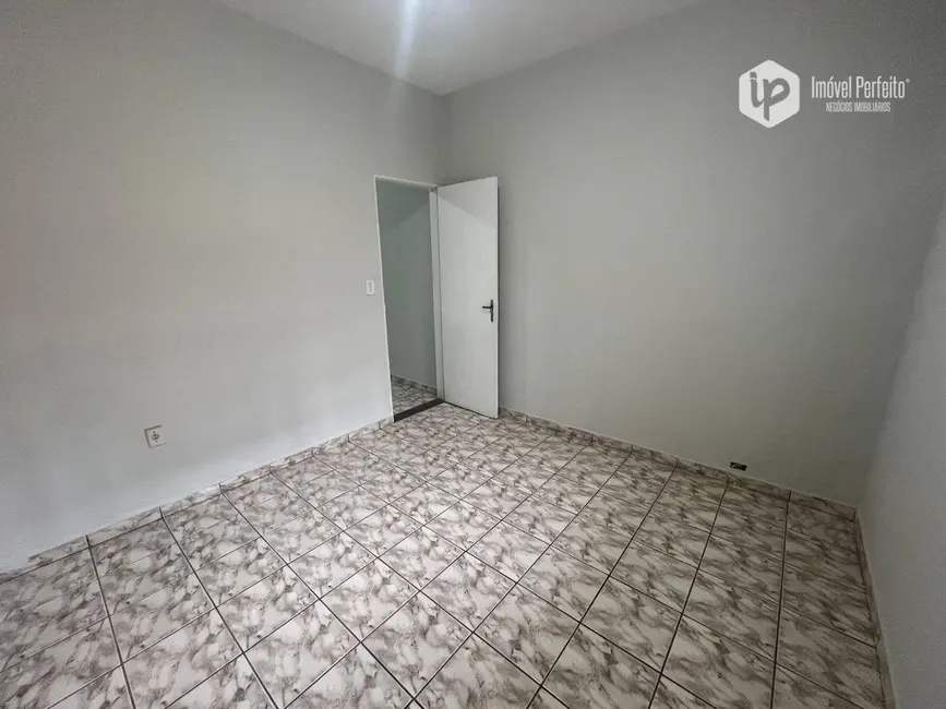 Foto 6 de Casa com 2 quartos para alugar, 180m2 em IBES, Vila Velha - ES