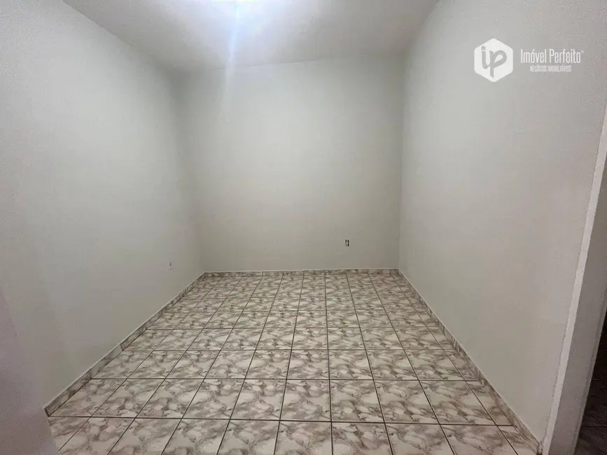Foto 9 de Casa com 2 quartos para alugar, 180m2 em IBES, Vila Velha - ES
