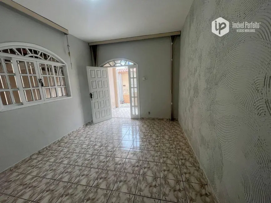 Foto 4 de Casa com 2 quartos para alugar, 180m2 em IBES, Vila Velha - ES