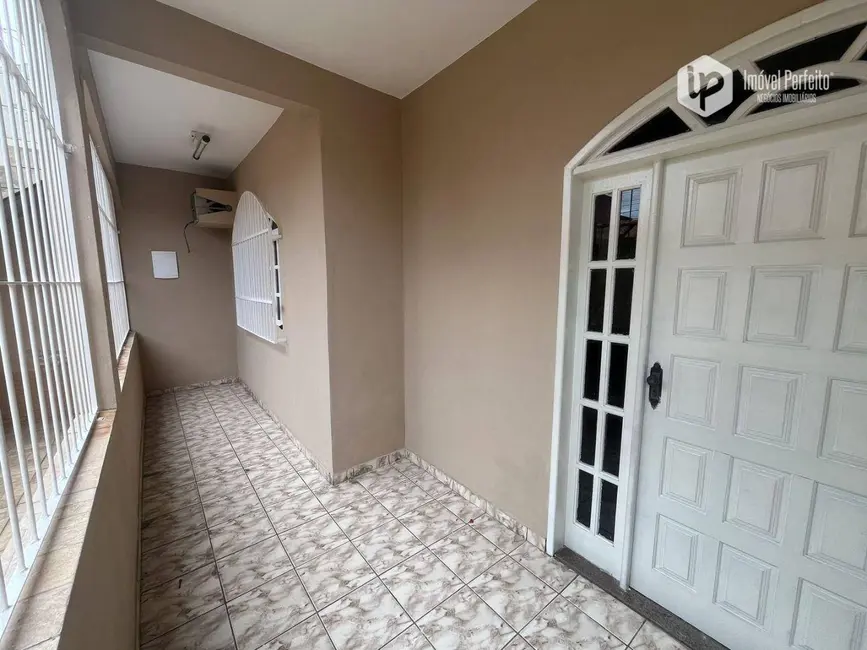 Foto 2 de Casa com 2 quartos para alugar, 180m2 em IBES, Vila Velha - ES