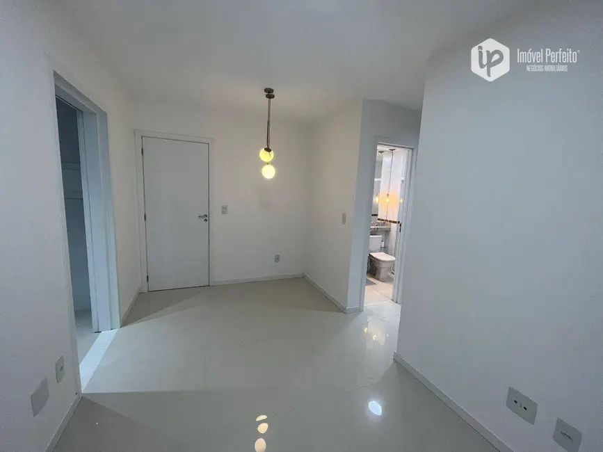 Apartamento com 2 quartos para alugar, 64m2 em Praia de Itaparica, Vila Velha - ES - imagem 2 Foto 2 de Apartamento com 2 quartos para alugar, 64m2 em Praia de Itaparica, Vila Velha - ES