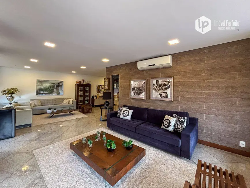 Foto 1 de Casa com 5 quartos à venda, 800m2 em Barra do Jucu, Vila Velha - ES