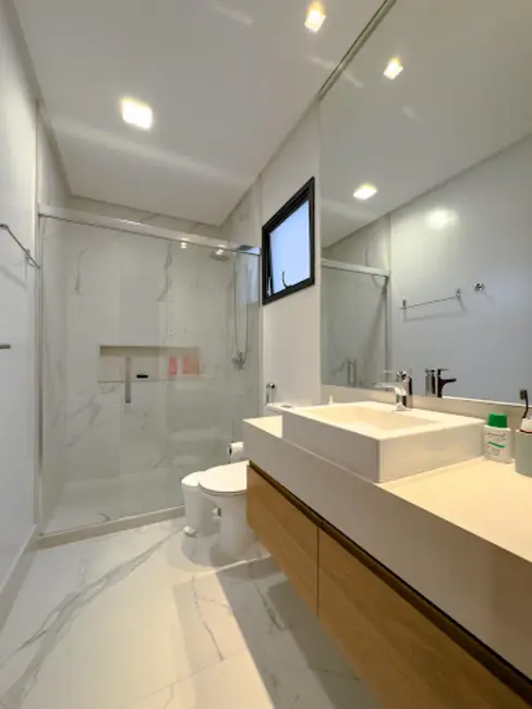 Casa de Condomínio com 5 quartos à venda, 355m2 em Jacuhy, Serra - ES - imagem 8 Foto 8 de Casa de Condomínio com 5 quartos à venda, 355m2 em Jacuhy, Serra - ES