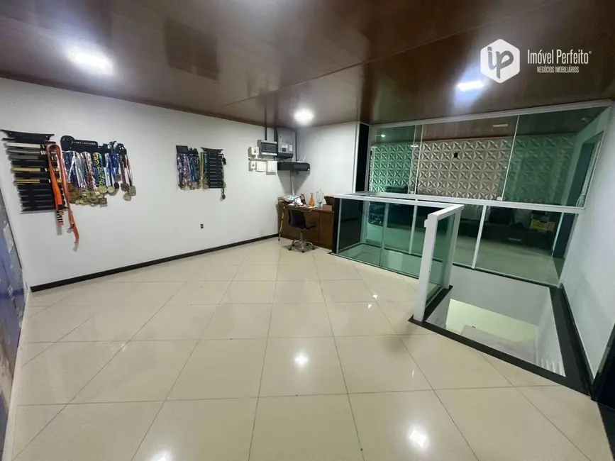 Casa com 5 quartos para alugar, 200m2 em Aribiri, Vila Velha - ES - imagem 6 Foto 6 de Casa com 5 quartos para alugar, 200m2 em Aribiri, Vila Velha - ES