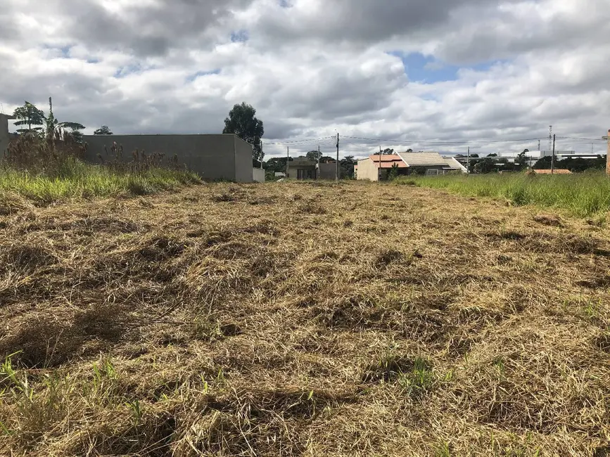 Foto 1 de Terreno / Lote à venda, 300m2 em Aracoiaba Da Serra - SP
