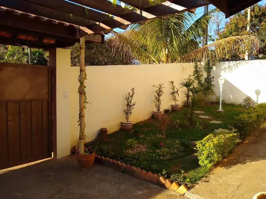 Foto 3 de Chácara com 4 quartos à venda, 1250m2 em Aracoiaba Da Serra - SP