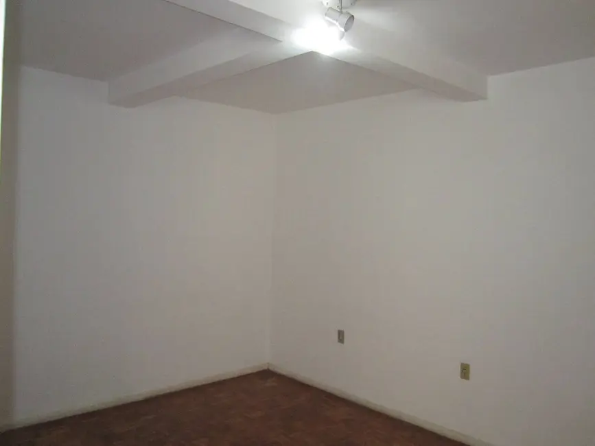 Foto 4 de Casa com 6 quartos para alugar, 300m2 em Vila Augusta, Sorocaba - SP