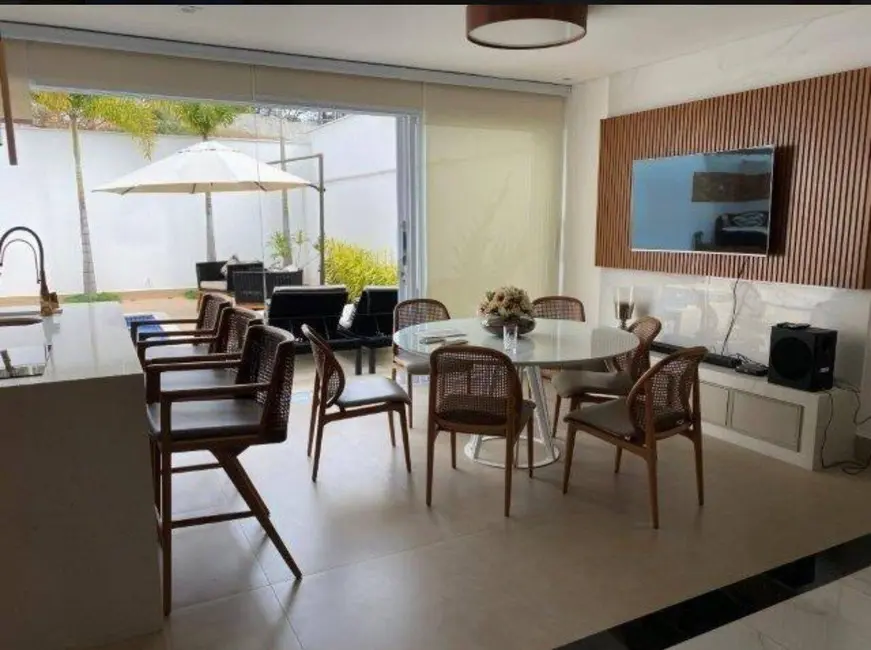 Foto 8 de Casa de Condomínio com 4 quartos à venda, 300m2 em Brigadeiro Tobias, Sorocaba - SP