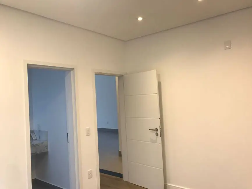 Casa de Condomínio com 3 quartos à venda, 215m2 em Parque Reserva Fazenda Imperial, Sorocaba - SP - imagem 6 Foto 6 de Casa de Condomínio com 3 quartos à venda, 215m2 em Parque Reserva Fazenda Imperial, Sorocaba - SP