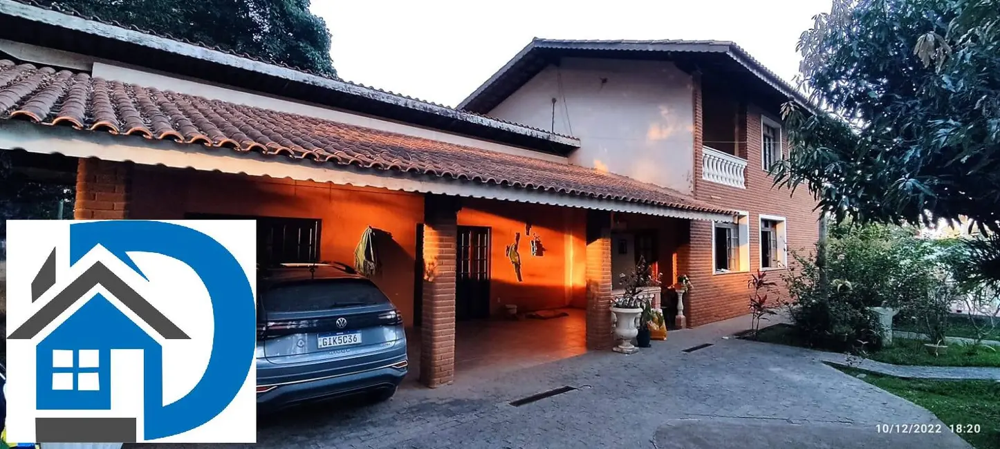 Foto 1 de Chácara com 4 quartos à venda, 1600m2 em Centro, Aracoiaba Da Serra - SP