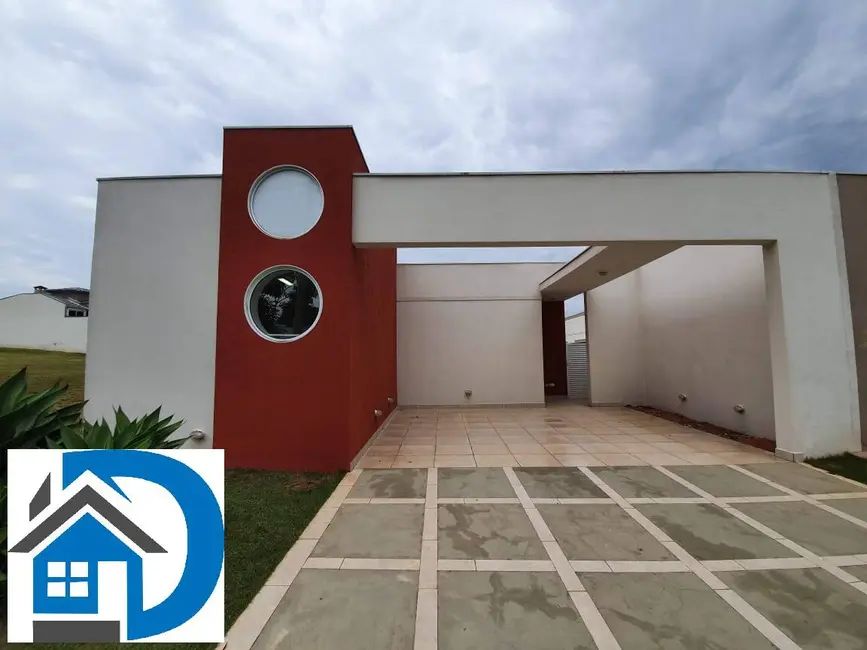 Foto 1 de Casa de Condomínio com 3 quartos à venda, 250m2 em Centro, Aracoiaba Da Serra - SP