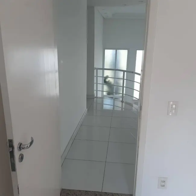 Foto 9 de Casa de Condomínio com 3 quartos à venda, 250m2 em Jardim Leocádia, Sorocaba - SP