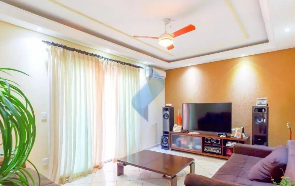 Sobrado com 3 quartos à venda, 247m2 em Jardim Prestes de Barros, Sorocaba - SP - imagem 5 Foto 5 de Sobrado com 3 quartos à venda, 247m2 em Jardim Prestes de Barros, Sorocaba - SP