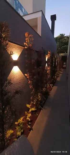 Casa de Condomínio com 3 quartos à venda, 300m2 em Jardim Residencial Mont Blanc, Sorocaba - SP - imagem 3 Foto 3 de Casa de Condomínio com 3 quartos à venda, 300m2 em Jardim Residencial Mont Blanc, Sorocaba - SP