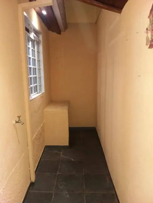 Casa com 3 quartos à venda, 250m2 em Conjunto Habitacional Júlio de Mesquita Filho, Sorocaba - SP - imagem 4 Foto 4 de Casa com 3 quartos à venda, 250m2 em Conjunto Habitacional Júlio de Mesquita Filho, Sorocaba - SP