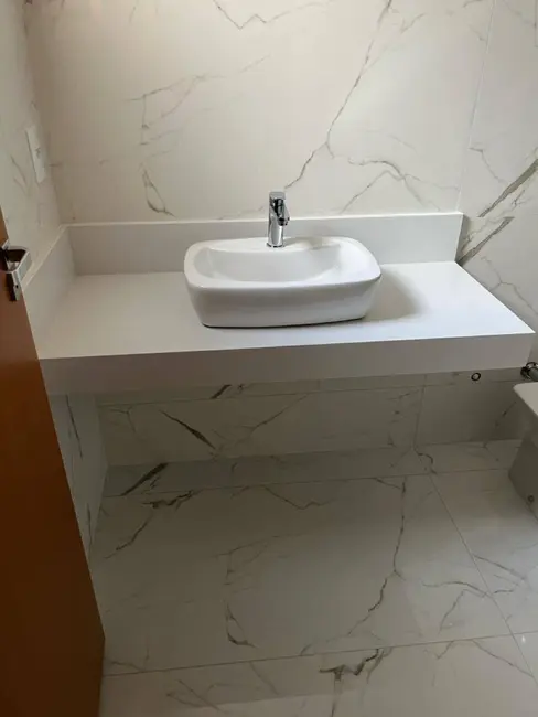 Casa de Condomínio com 3 quartos à venda, 200m2 em Wanel Ville, Sorocaba - SP - imagem 8 Foto 8 de Casa de Condomínio com 3 quartos à venda, 200m2 em Wanel Ville, Sorocaba - SP