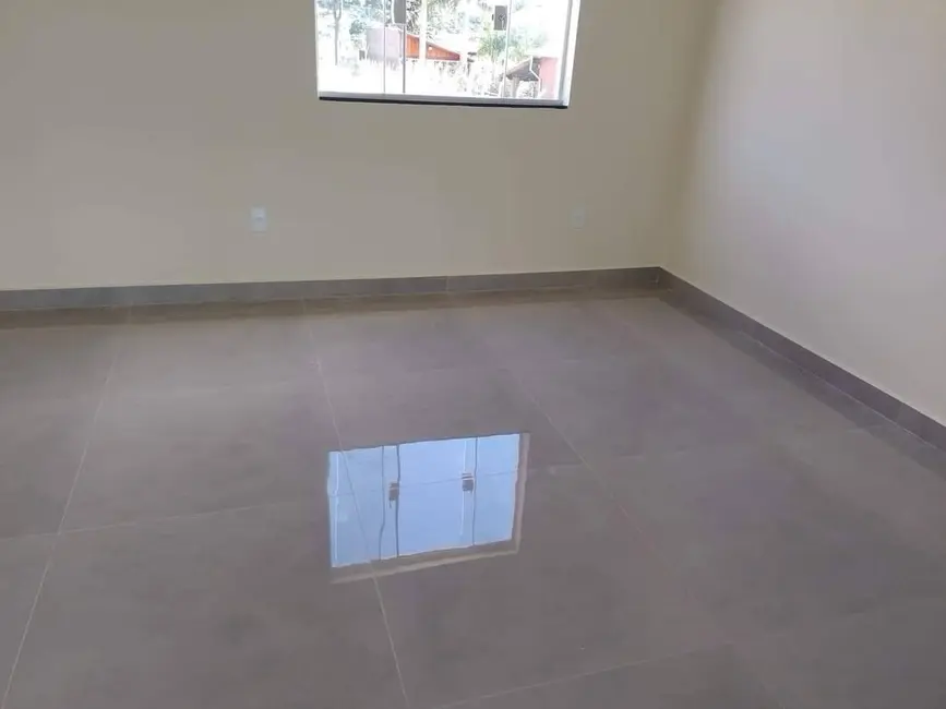 Chácara com 4 quartos à venda, 4200m2 em Iperozinho, Capela Do Alto - SP - imagem 5 Foto 5 de Chácara com 4 quartos à venda, 4200m2 em Iperozinho, Capela Do Alto - SP