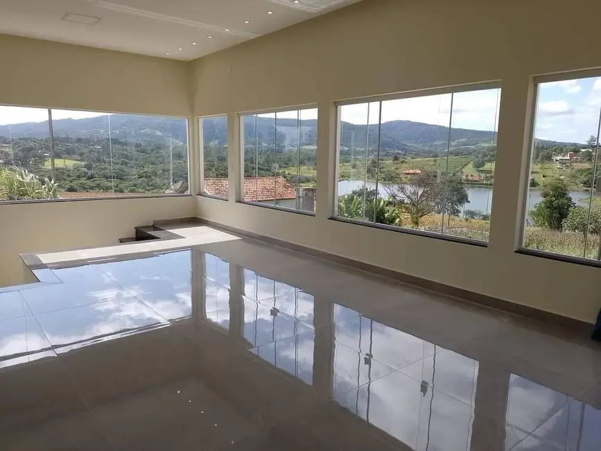 Chácara com 4 quartos à venda, 4200m2 em Iperozinho, Capela Do Alto - SP - imagem 4 Foto 4 de Chácara com 4 quartos à venda, 4200m2 em Iperozinho, Capela Do Alto - SP
