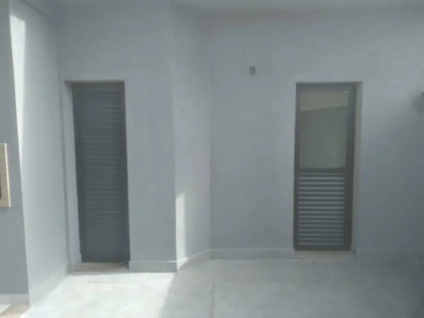 Casa com 3 quartos à venda, 200m2 em Wanel Ville, Sorocaba - SP - imagem 9 Foto 9 de Casa com 3 quartos à venda, 200m2 em Wanel Ville, Sorocaba - SP