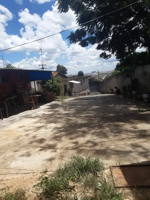 Casa com 2 quartos à venda, 700m2 em Vila Barão, Sorocaba - SP - imagem 4 Foto 4 de Casa com 2 quartos à venda, 700m2 em Vila Barão, Sorocaba - SP