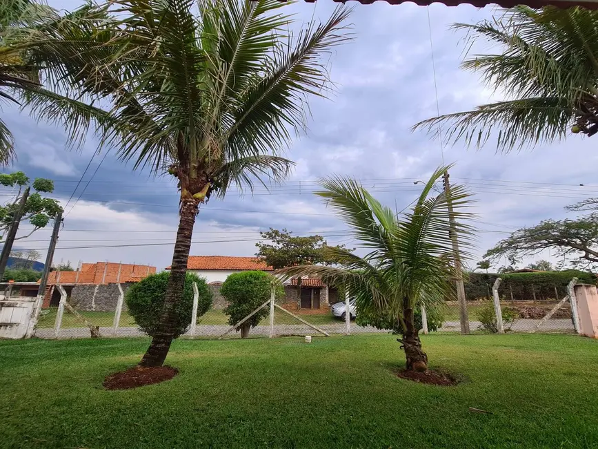 Chácara com 3 quartos à venda, 1000m2 em Aracoiaba Da Serra - SP - imagem 2 Foto 2 de Chácara com 3 quartos à venda, 1000m2 em Aracoiaba Da Serra - SP