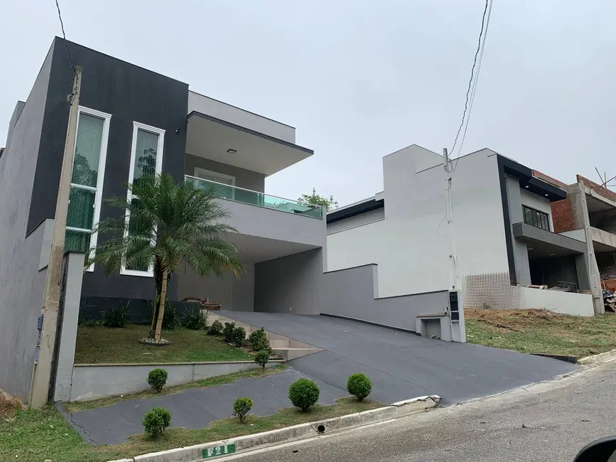Casa de Condomínio com 3 quartos à venda, 321m2 em Jardim Gramados de Sorocaba, Sorocaba - SP - imagem 1 Foto 1 de Casa de Condomínio com 3 quartos à venda, 321m2 em Jardim Gramados de Sorocaba, Sorocaba - SP
