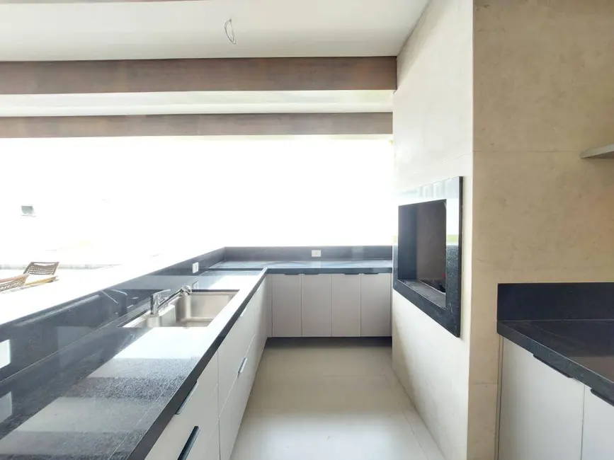 Casa de Condomínio com 4 quartos à venda e para alugar, 1040m2 em Parque Reserva Fazenda Imperial, Sorocaba - SP - imagem 4 Foto 4 de Casa de Condomínio com 4 quartos à venda e para alugar, 1040m2 em Parque Reserva Fazenda Imperial, Sorocaba - SP