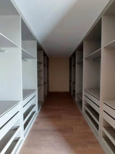 Casa de Condomínio com 4 quartos à venda e para alugar, 1040m2 em Parque Reserva Fazenda Imperial, Sorocaba - SP - imagem 9 Foto 9 de Casa de Condomínio com 4 quartos à venda e para alugar, 1040m2 em Parque Reserva Fazenda Imperial, Sorocaba - SP