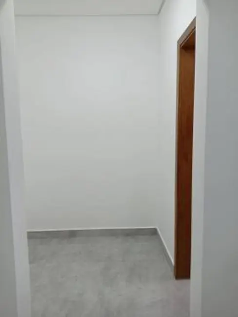 Casa com 3 quartos à venda, 250m2 em Jardim Campos do Conde II, Sorocaba - SP - imagem 5 Foto 5 de Casa com 3 quartos à venda, 250m2 em Jardim Campos do Conde II, Sorocaba - SP