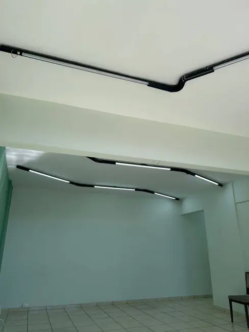 Sala Comercial à venda e para alugar, 64m2 em Centro, Sorocaba - SP - imagem 6 Foto 6 de Sala Comercial à venda e para alugar, 64m2 em Centro, Sorocaba - SP