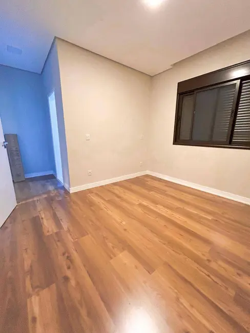 Casa de Condomínio com 3 quartos à venda, 360m2 em Cajuru do Sul, Sorocaba - SP - imagem 3 Foto 3 de Casa de Condomínio com 3 quartos à venda, 360m2 em Cajuru do Sul, Sorocaba - SP