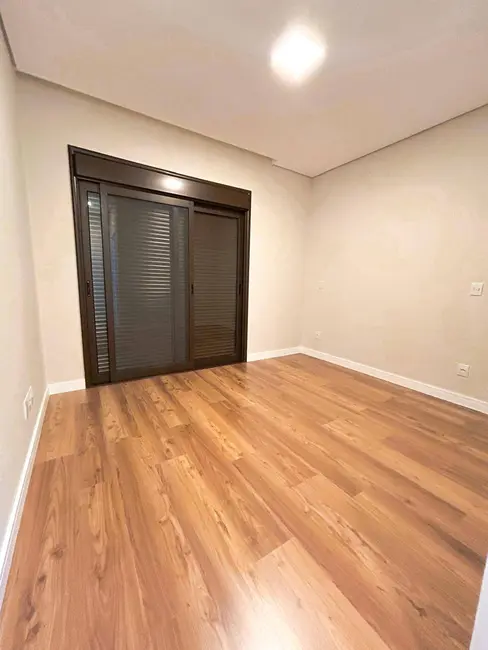 Foto 4 de Casa de Condomínio com 3 quartos à venda, 360m2 em Cajuru do Sul, Sorocaba - SP