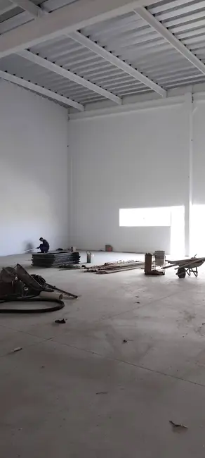 Armazém / Galpão à venda e para alugar, 480m2 em Jardim Simus, Sorocaba - SP - imagem 4 Foto 4 de Armazém / Galpão à venda e para alugar, 480m2 em Jardim Simus, Sorocaba - SP