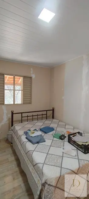 Chácara com 2 quartos à venda, 1000m2 em Aracoiaba Da Serra - SP - imagem 3 Foto 3 de Chácara com 2 quartos à venda, 1000m2 em Aracoiaba Da Serra - SP