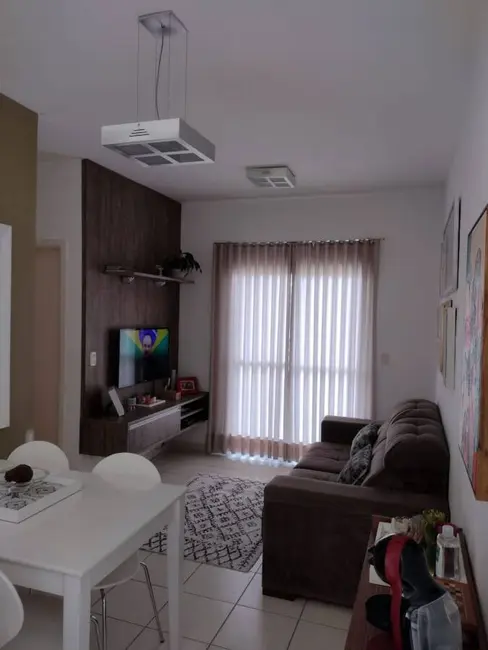 Foto 2 de Apartamento com 2 quartos à venda, 52m2 em Jardim Simus, Sorocaba - SP