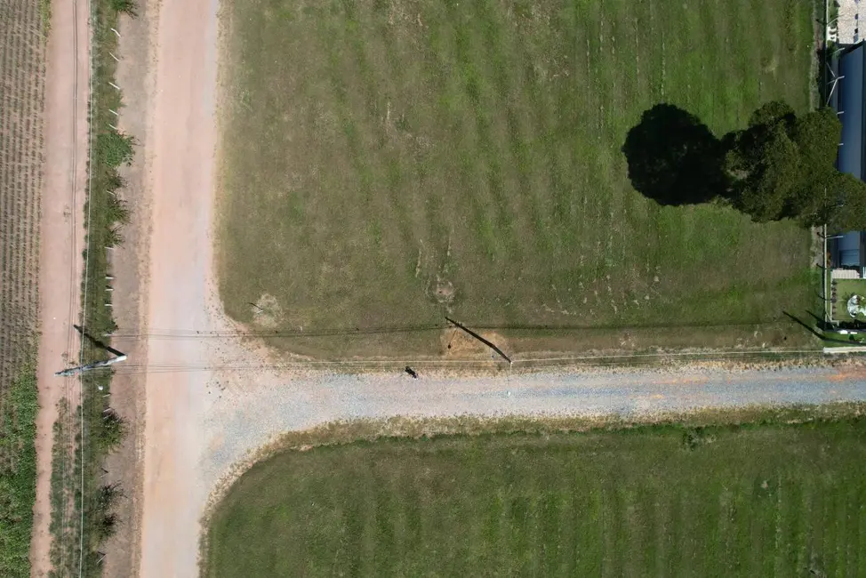 Lote de Condomínio à venda, 1042m2 em Centro, Sarapui - SP - imagem 4 Foto 4 de Lote de Condomínio à venda, 1042m2 em Centro, Sarapui - SP