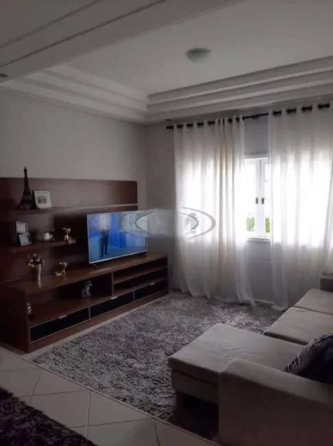 Sobrado com 4 quartos à venda, 250m2 em Jardim Piazza di Roma, Sorocaba - SP - imagem 5 Foto 5 de Sobrado com 4 quartos à venda, 250m2 em Jardim Piazza di Roma, Sorocaba - SP