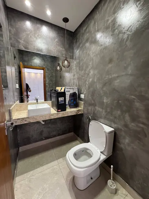 Foto 2 de Casa com 3 quartos à venda e para alugar, 200m2 em Horto Florestal, Sorocaba - SP