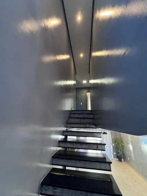 Foto 6 de Casa com 3 quartos à venda e para alugar, 200m2 em Horto Florestal, Sorocaba - SP