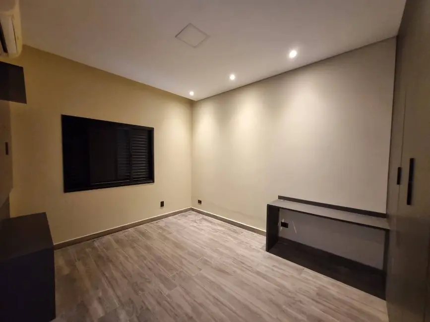 Foto 9 de Casa de Condomínio com 3 quartos para alugar, 300m2 em Jardim Novo Horizonte, Sorocaba - SP