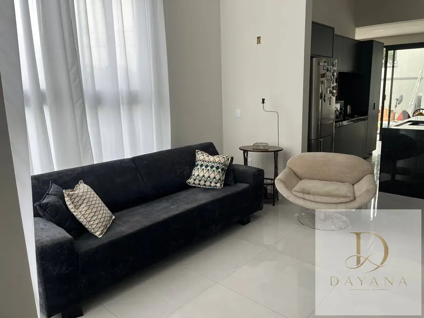 Foto 2 de Casa de Condomínio com 3 quartos à venda e para alugar, 300m2 em Aparecidinha, Sorocaba - SP