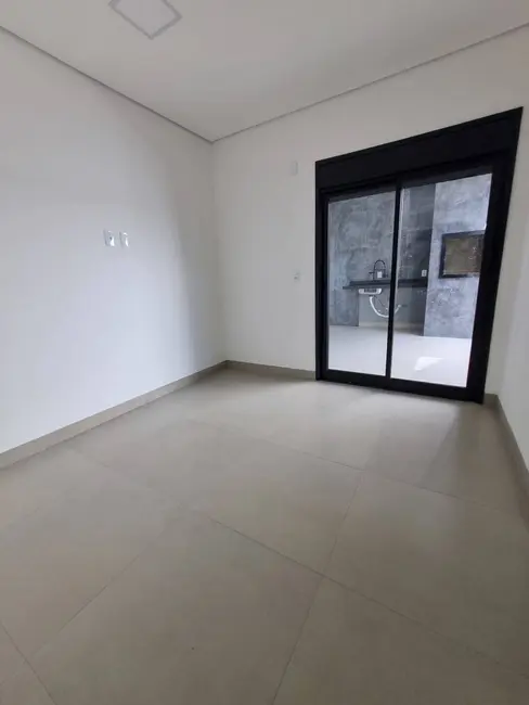 Foto 4 de Casa de Condomínio com 3 quartos à venda, 200m2 em Jardim Betânia, Sorocaba - SP