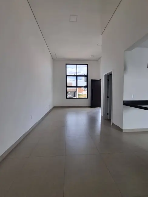 Foto 2 de Casa de Condomínio com 3 quartos à venda, 200m2 em Jardim Betânia, Sorocaba - SP