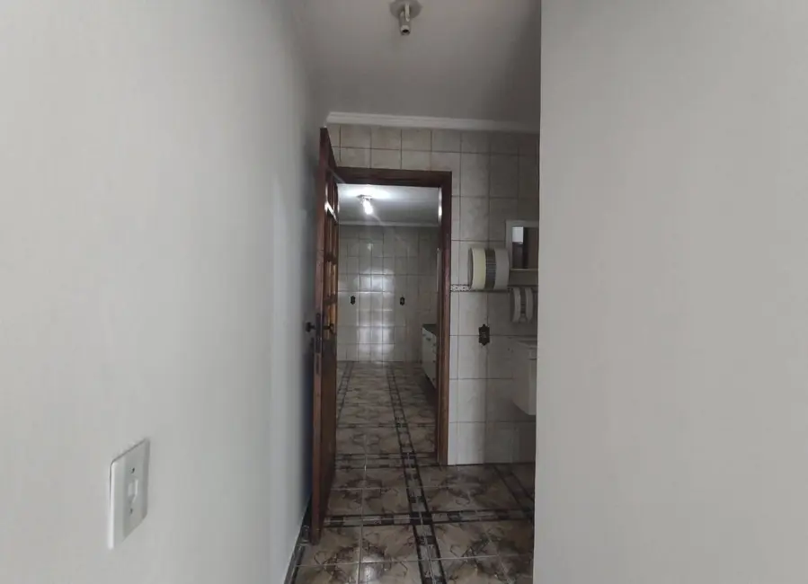 Foto 9 de Apartamento com 2 quartos para alugar em Vila Hortência, Sorocaba - SP
