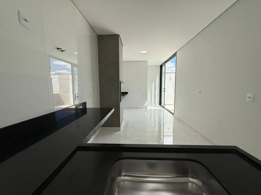 Foto 4 de Casa de Condomínio com 3 quartos à venda, 200m2 em Horto Florestal, Sorocaba - SP