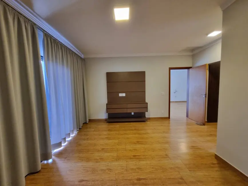Foto 4 de Casa de Condomínio com 3 quartos à venda, 318m2 em Votorantim - SP