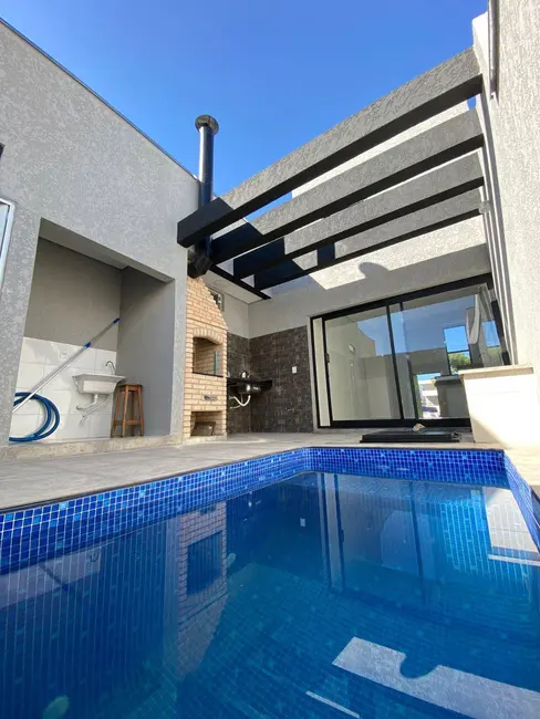 Casa de Condomínio com 3 quartos à venda, 154m2 em Sorocaba - SP - imagem 1 Foto 1 de Casa de Condomínio com 3 quartos à venda, 154m2 em Sorocaba - SP