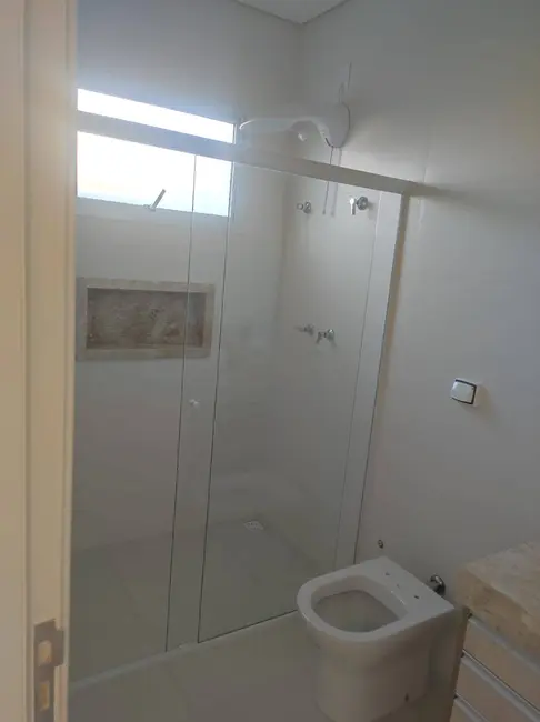 Casa de Condomínio com 3 quartos para alugar, 411m2 em Votorantim - SP - imagem 3 Foto 3 de Casa de Condomínio com 3 quartos para alugar, 411m2 em Votorantim - SP